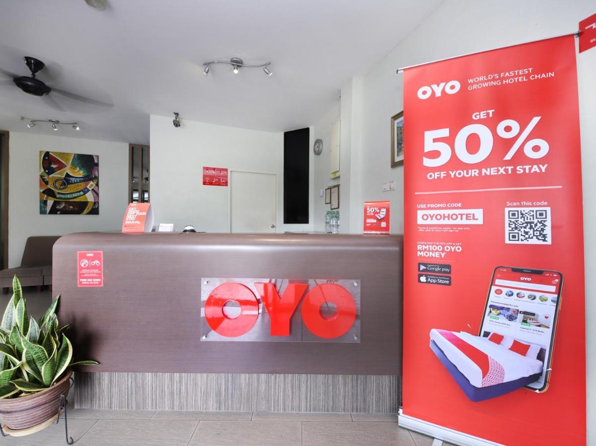 Oyo 44034 Furama Lodging House Kuching Exterior foto